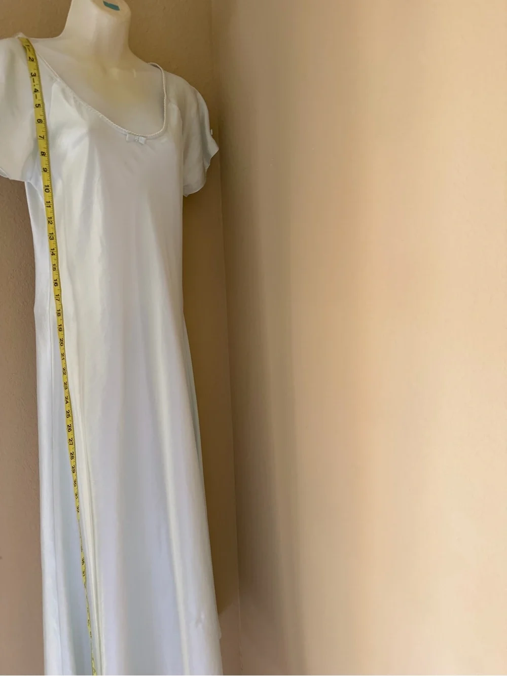 Oscar de la renta Satin-like Scoop-Neck Nightgown in sky-blue size small